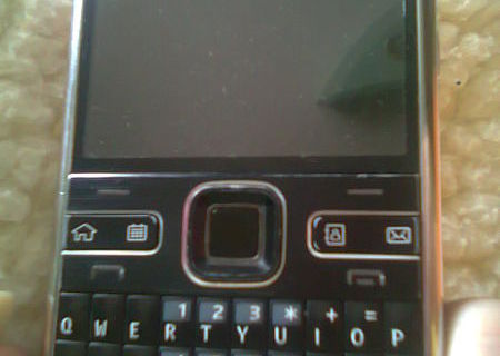 Nokia E  72