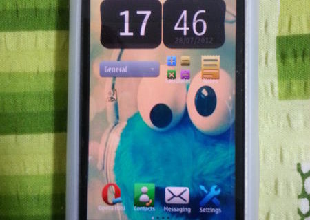 Nokia e7 silver