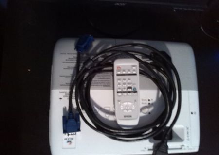 Nu rata OKAZIE,URGENT Vand videoproiector EPSON EB-85 Nu rata OKAZIE,URGENT Vand videoproiector EPSON EB-85