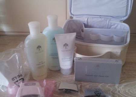 NU SKIN Galvanic Spa System II(alb)+4 produse NU SKIN Galvanic Spa System II(alb)+4 produse