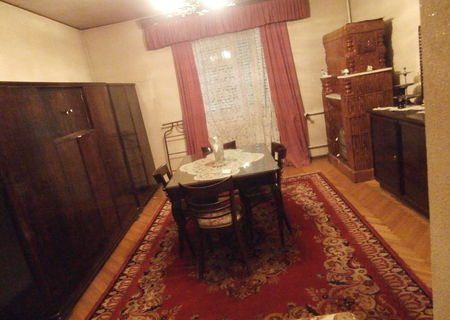 OCAZIE REALA ! ! ! &ndash; 3 CAMERE + GARAJ + BOXA ! ! ! - BD. LACUL TEI - STRADAL ! ! ! - in zona dinspre PARCUL CIRCULUI - POZITIE EXCELENTA ! ! ! ! !