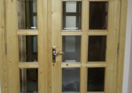 Ochiuri de cristal pentru usi de interior
