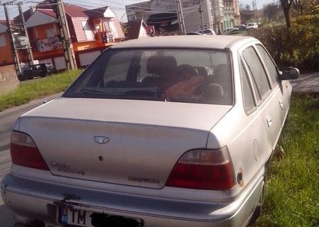 ofer masina si o suma de bani in schimbul unui voucher remat