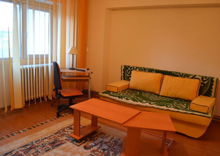 ofer spre inchiriere apt. cu o camera
