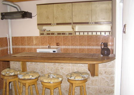 Ofer spre inchiriere Hotelier sau  Perioada det. ap.2 cam Brasov