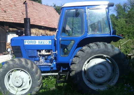 ofer spre vanzare tractor ford 7700 cu turbo in stare buna de functionare