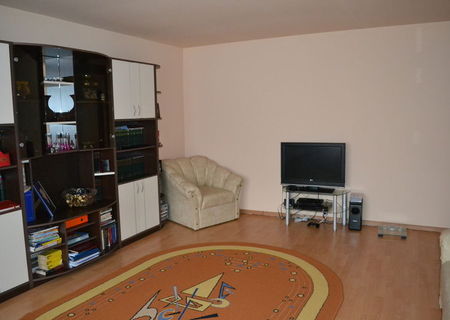 Ofertă apartament 3 camere zona MB