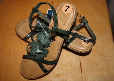 Oferta! Sandale platforma