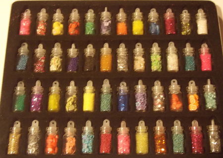 OFERTA : Set borcanase decor unghii (fimo,perlute,pietricele,pudra)