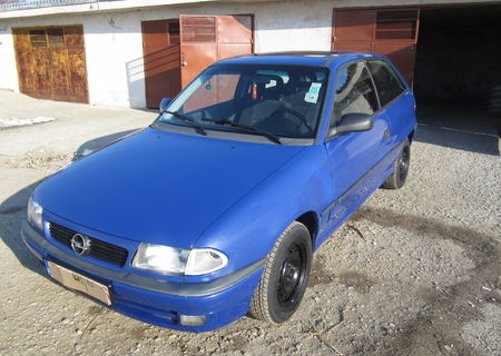 OPEL ASTRA 1,6L,AN 1996 BENZINA