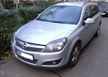 OPEL ASTRA 2010