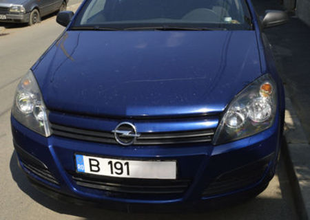 Opel Astra H 2005 (Taxa mediu platita)