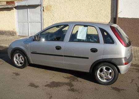 Opel Corsa Confort 2001