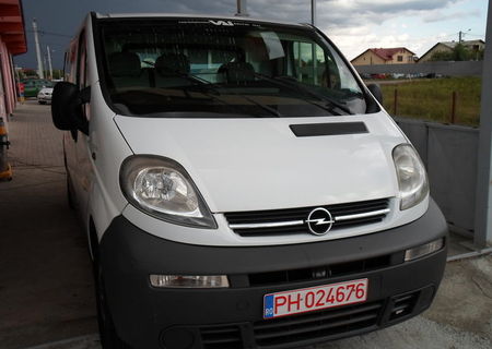 Opel Vivaro 2004 2.5dti 6trepte 135cp Opel Vivaro 2004 2.5dti 6trepte 135cp