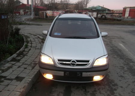 opel zafira an 2001