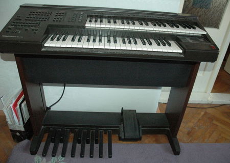 Orga cu doua manuale si pedalier Yamaha Electone EL- 15 Orga cu doua manuale si pedalier Yamaha Electone EL- 15