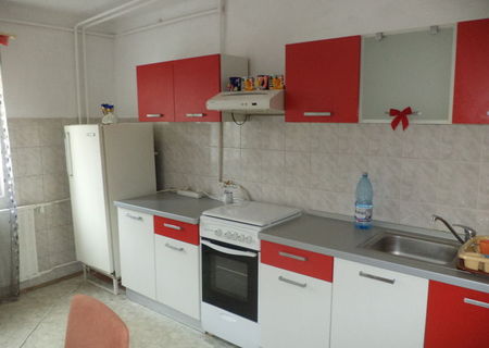 P.F. dau in chirie 2 camere