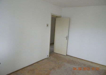 p.f. vand ap. 3 cam. decom. ,et. 3 din 4, podu ros