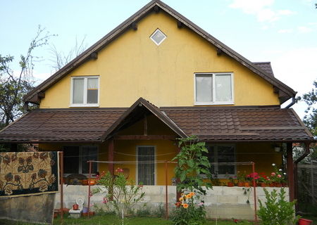 P+M, 5 camere,curte si livada,posibilitate constr.inca 2-3 imobile P+M, 5 camere,curte si livada,posibilitate constr.inca 2-3 imobile