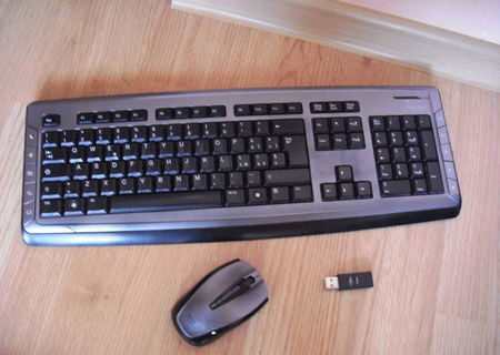 Pachet Tastatura si Mouse Wireless