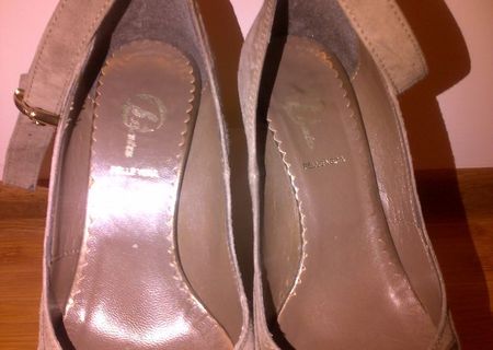 Pantofi "Bata"