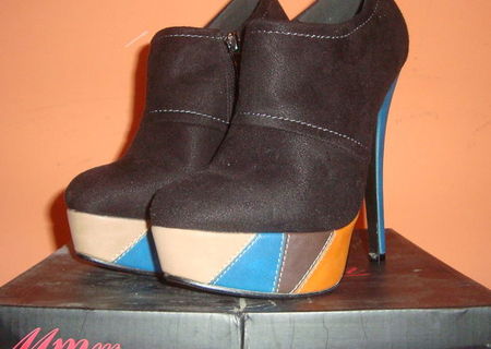 Pantofi cu platforma
