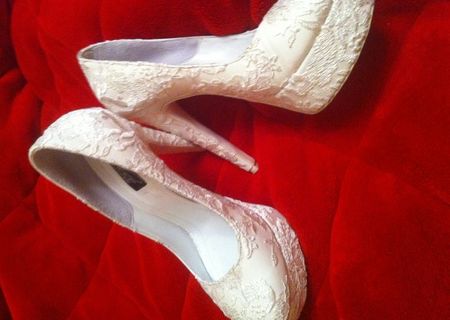 Pantofi de mireasa
