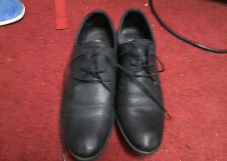 Pantofi din piele