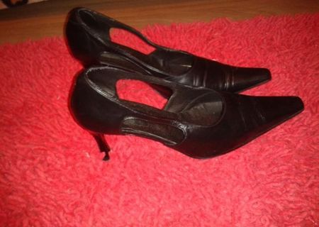 Pantofi din piele naturala