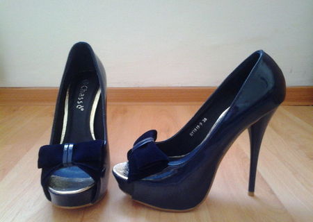 Pantofi eleganti