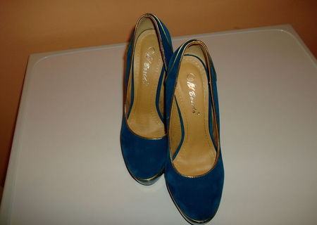 Pantofi eleganti