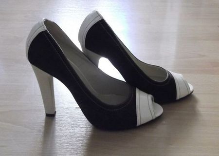 Pantofi imitatie piele intoarsa (maro-ciocolata) si lac (nuanta crem) Pantofi imitatie piele intoarsa (maro-ciocolata) si lac (nuanta crem)