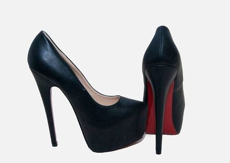 Pantofi Louboutine