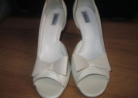 Pantofi mireasa