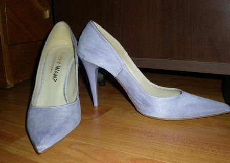 Pantofi NOI