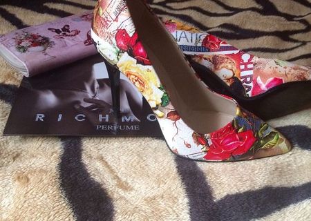 Pantofi stiletto colorati