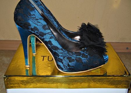 Pantofi Tulipano eleganti.