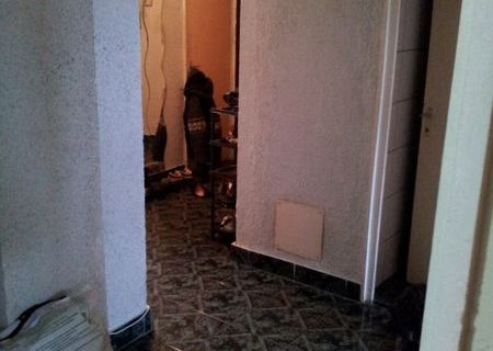 Particular, vand apartament 3 camere