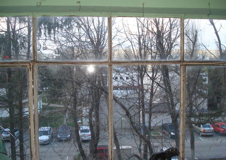Particular Vand Apartament 3 camere Titan str.Cozla
