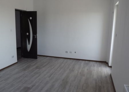 Particular, vand garsoniera f spatioasa, zona linistita Particular, vand garsoniera f spatioasa, zona linistita