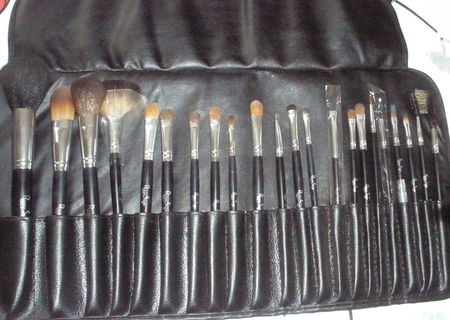 Pensule  Make'up Peggy Sage