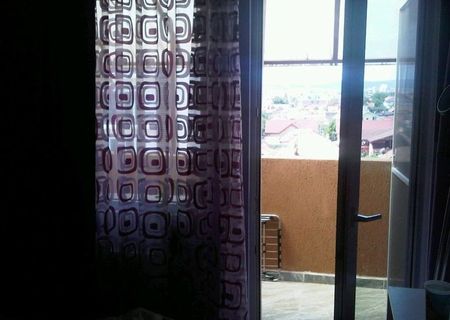PF inchiriez apartament 2 camere PF inchiriez apartament 2 camere