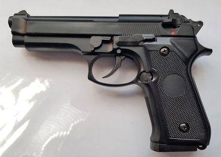 Pistol Beretta Airsoft defect pentru piese Pistol Beretta Airsoft defect pentru piese
