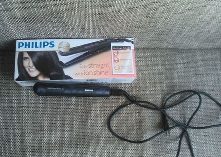 Placa pentru par Philips SalonStraight HP8310 NOUA!!! OKAZIE DOAR 60 L Placa pentru par Philips SalonStraight HP8310 NOUA!!! OKAZIE DOAR 60 L