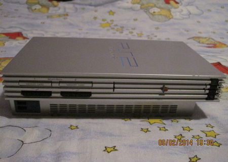 Playstation 2+2 contollere originale+4 jocuri originale+set microfoane