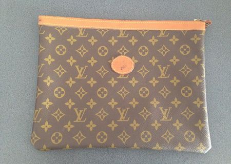 Plic Louis Vuitton - original Plic Louis Vuitton - original