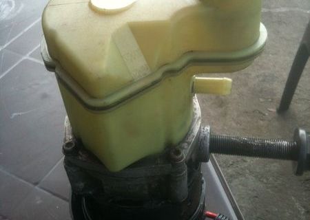Pompa servodirectie Clio