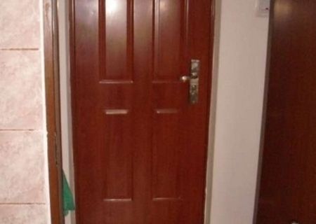 Propietar , vand apartament 4 camere