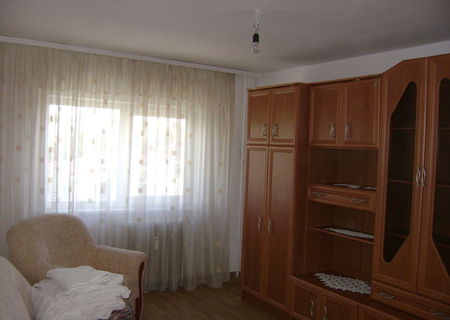 Propietar.Vind apartament 2 camere,zona Cet - Anda,Gh. Marinescu