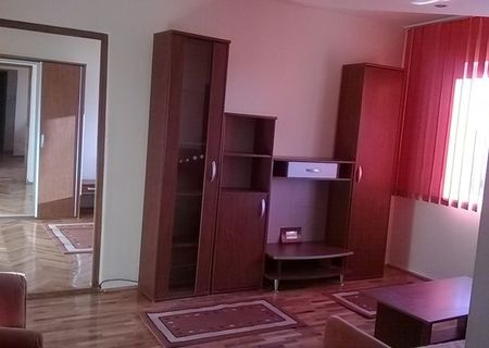 Proprietar apartament Timisoara, 3 camere, mobilat si utilat, 280 EURO Proprietar apartament Timisoara, 3 camere, mobilat si utilat, 280 EURO